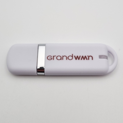 GrandWMN (2) - Флешка Пластиковая Мемо Софт-тач "Memo Soft-touch" S315 белая, уф-печать