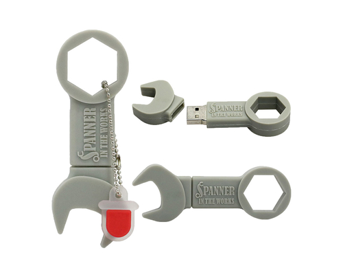 Флешка Резиновая Гаечный Ключ "Plastic Wrench" Q337